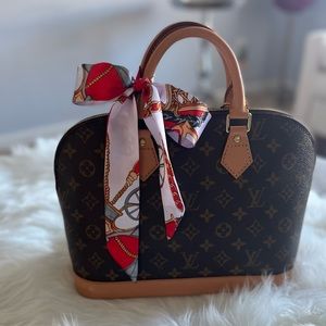 Louis Vuitton Monogram Alma Hand Bag